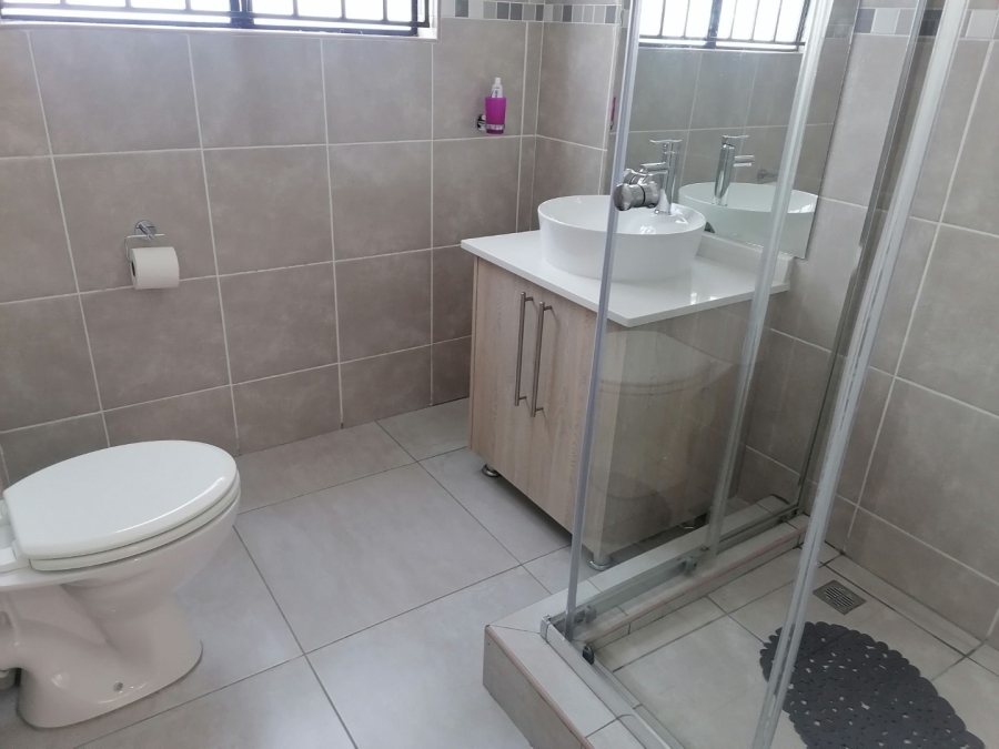 To Let 3 Bedroom Property for Rent in Bloemspruit Free State